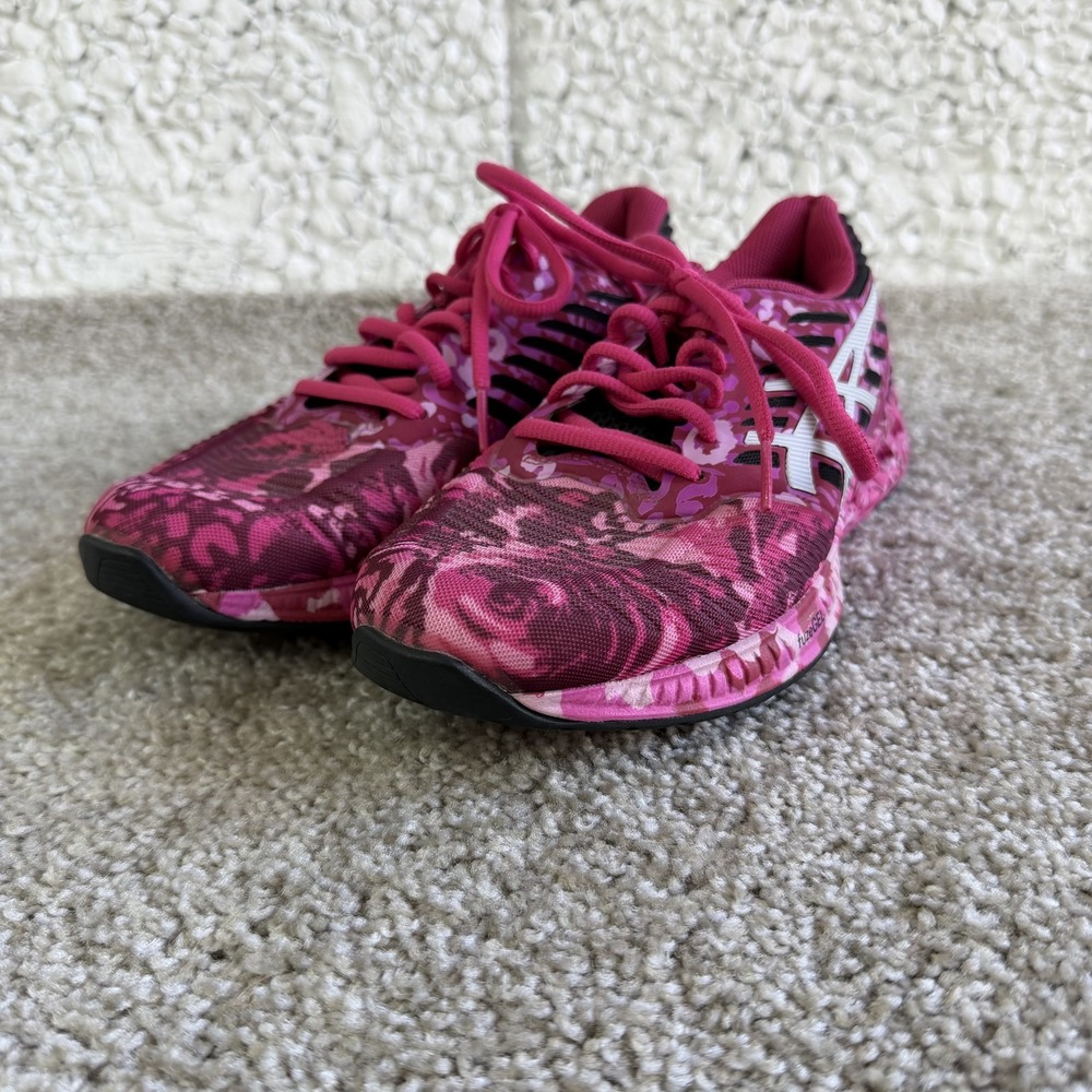 ASICS Running Shoes Womens Size 7 Pink Floral Breast Cancer Sneakers T6J7N